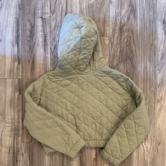 Stoosh Quilted Cropped Jacket Size M - Picture 2 of 2